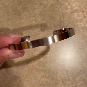 Bangle bracelet
